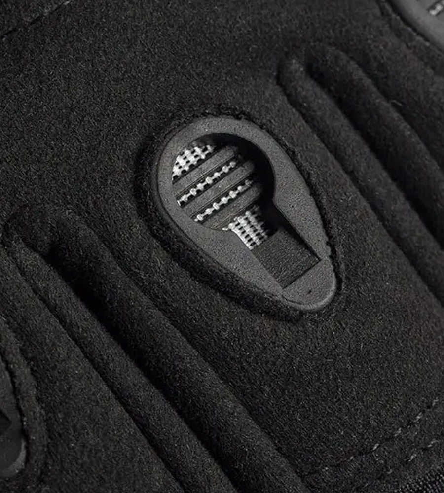 7 7